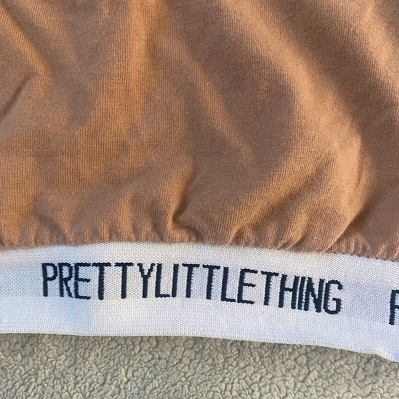 Pretty Little Thing Sports Bra Size Small - Picture 5 of 5